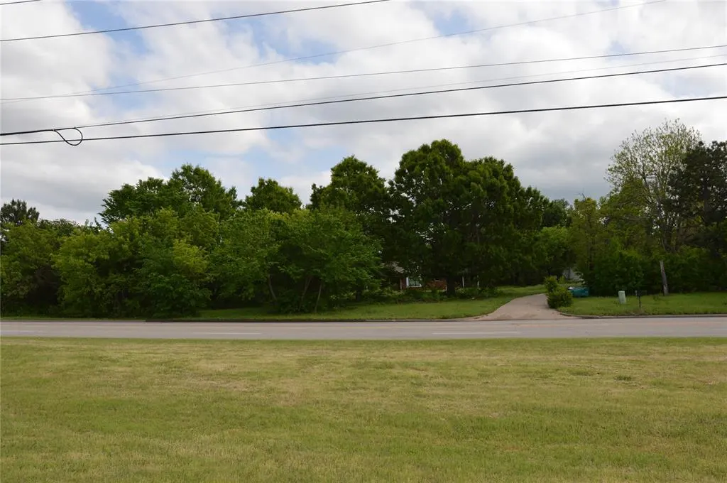 Photo 9 — 13200 NW 10th Street, Yukon, OK 73099