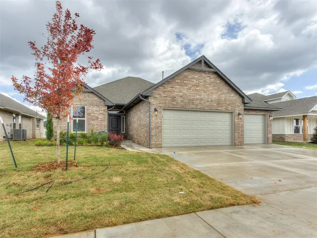 Front exterior — 5004 Misty Wood Lane, Mustang, OK 73064