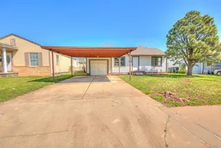 Sold home at 941 SW 48th Street
