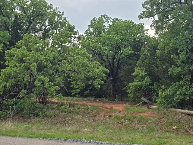 Photo 2 — Jean Amerson Drive, Tecumseh, OK 74873