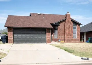 Sold home at 5925 SE 85th Street