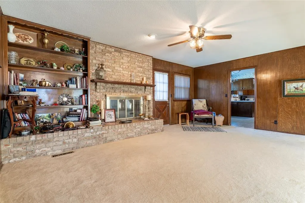 Photo 11 — 1619 Crestview Drive, Cordell, OK 73632