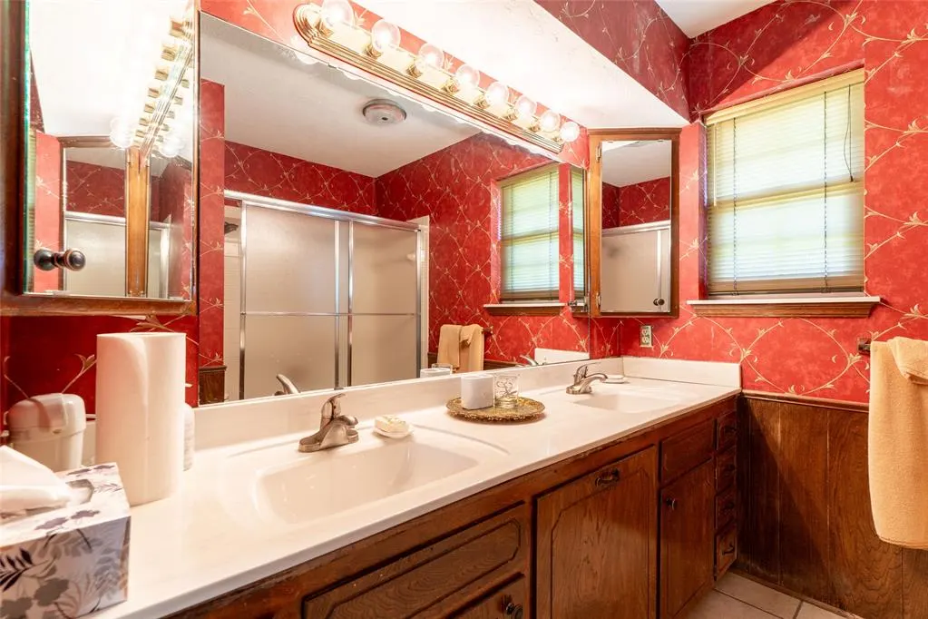 Photo 25 — 1619 Crestview Drive, Cordell, OK 73632