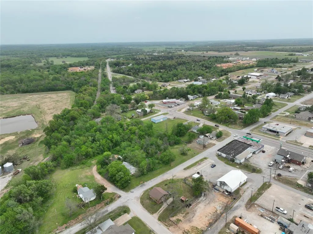 Photo 6 — N 4th Street, McLoud, OK 74851