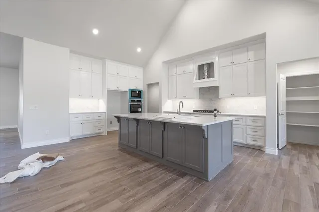 Photo 5 — 12409 Samara Drive, Oklahoma City, OK 73173