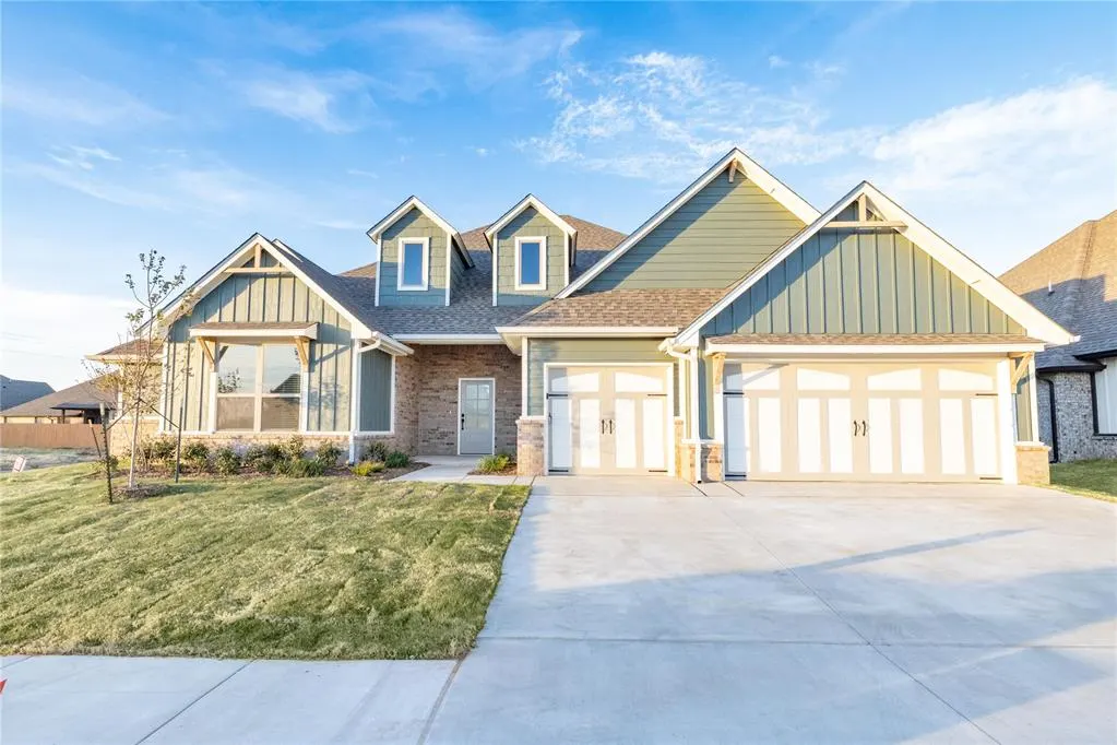 Photo 2 — 9317 NW 116th Street, Yukon, OK 73099