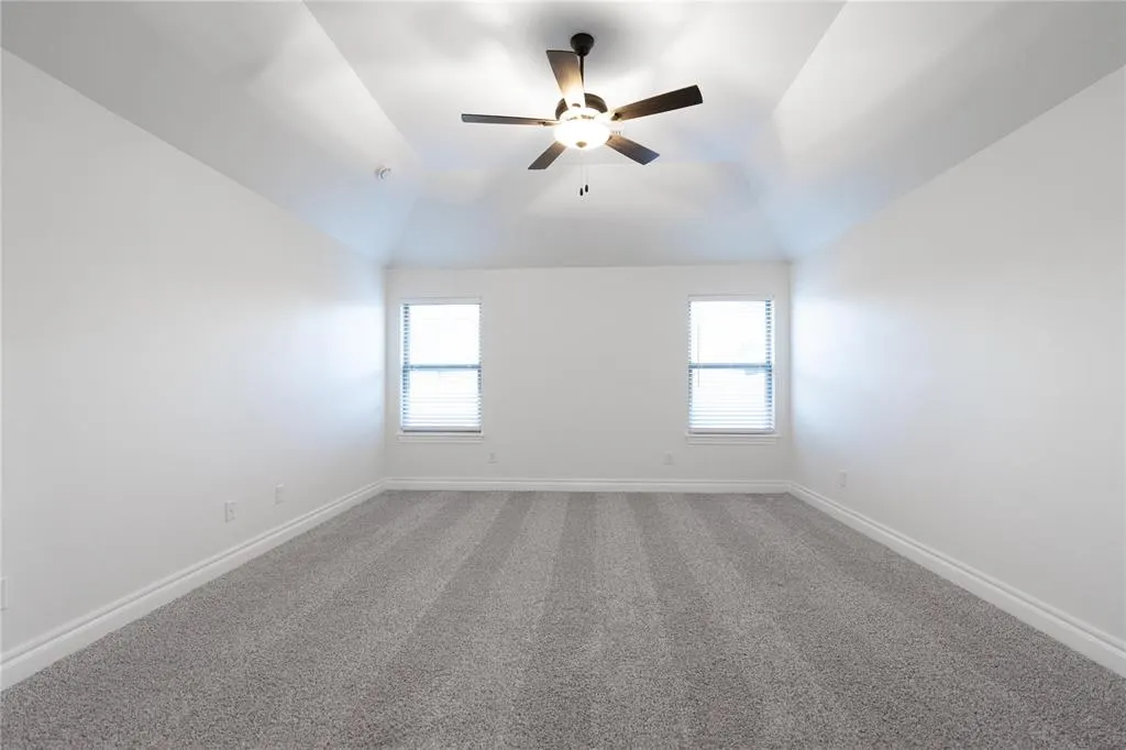 Photo 15 — 9317 NW 116th Street, Yukon, OK 73099