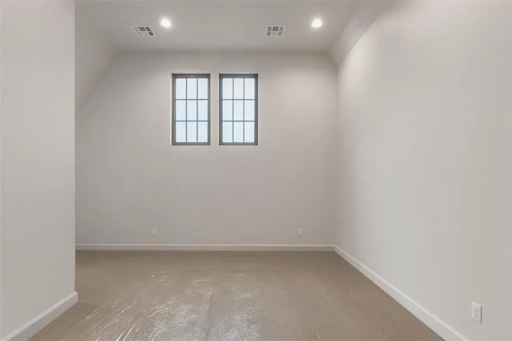 Photo 39 — 6509 NE 97th Street, Oklahoma City, OK 73151