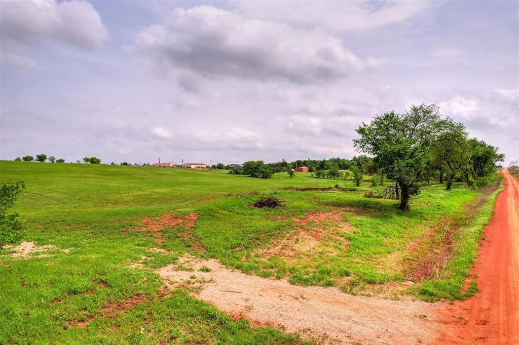 Photo 3 — 24661 N 2960 Road, Cashion, OK 73016