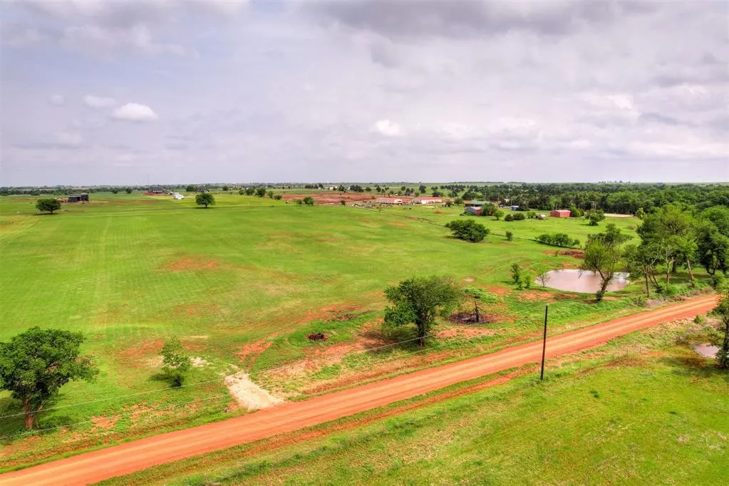 Photo 4 — 24661 N 2960 Road, Cashion, OK 73016