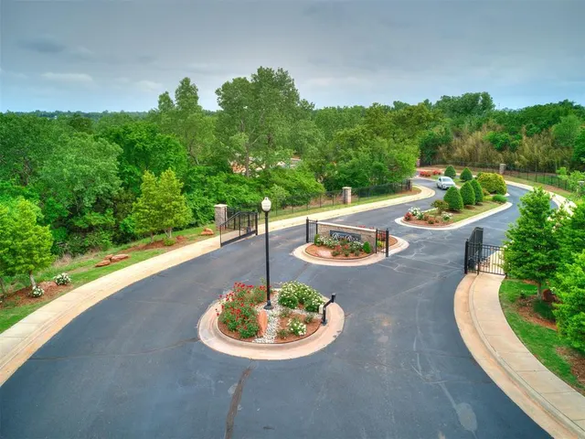Front exterior — 4404 Redbud Circle, Oklahoma City, OK 73111