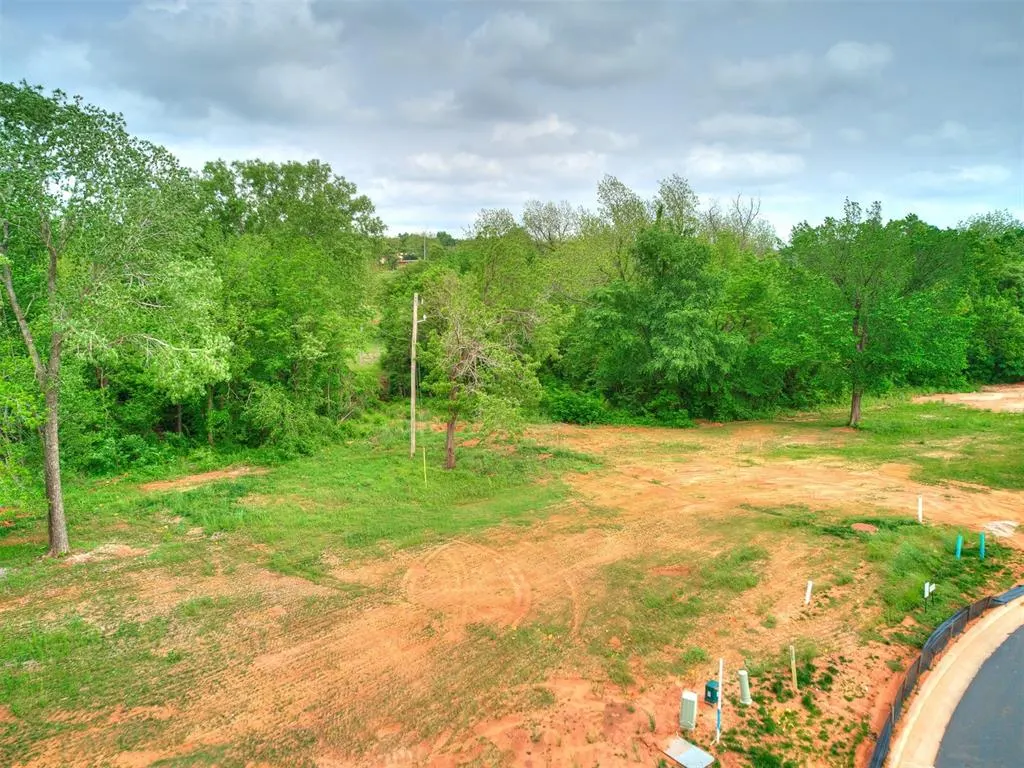Photo 16 — 4404 Redbud Circle, Oklahoma City, OK 73111