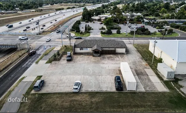 Photo 4 — 3401 NW 36th Street, Oklahoma City, OK 73112