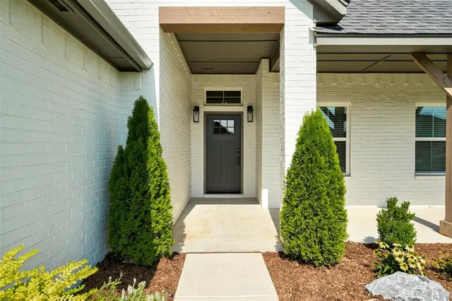 Photo 3 — 3401 Slate River Drive, Yukon, OK 73099