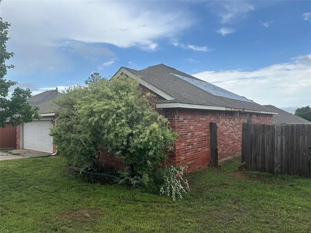 Photo 2 — 5129 SE 81st Terrace, Oklahoma City, OK 73135