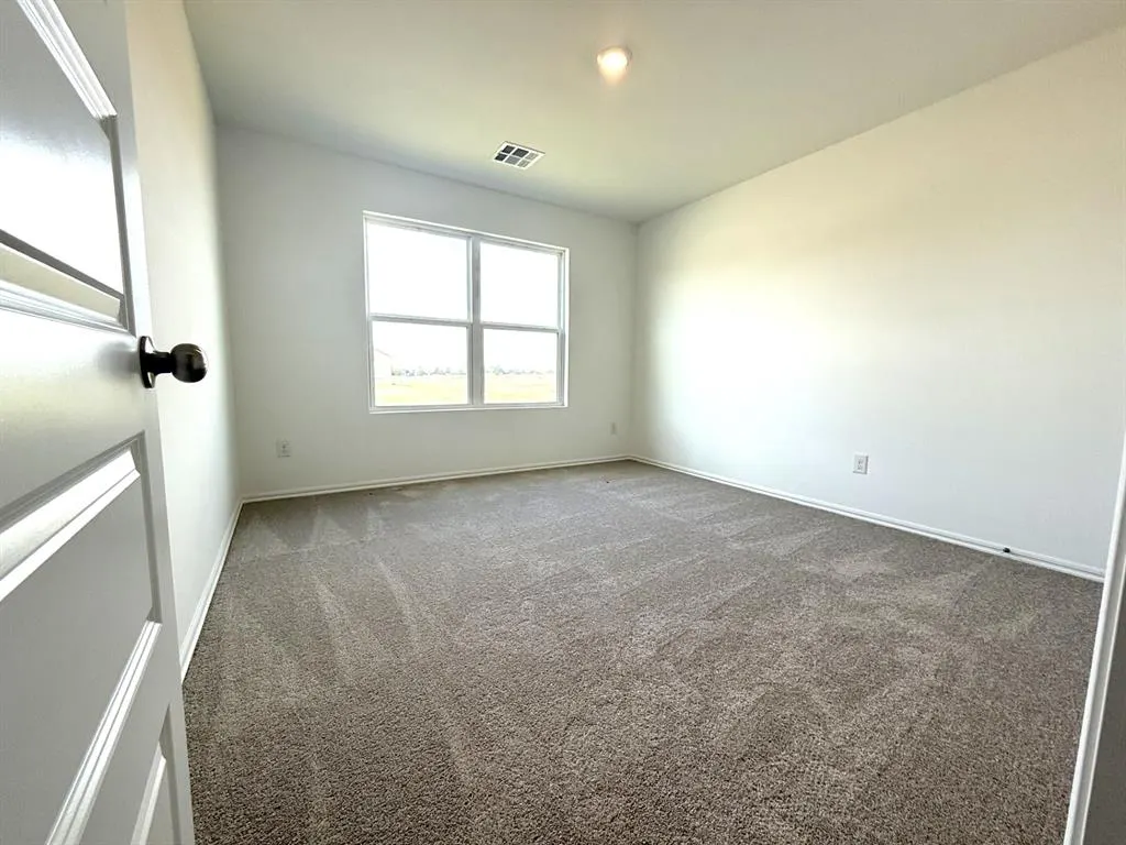 Photo 4 — 718 SW 11 Street, Newcastle, OK 73065