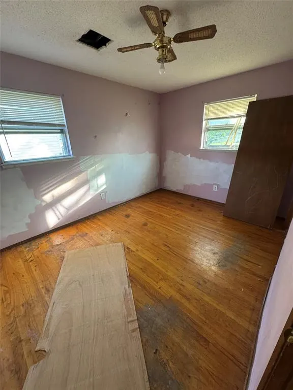 Photo 5 — 4805 S Shallow Brook Drive, Oklahoma City, OK 73129