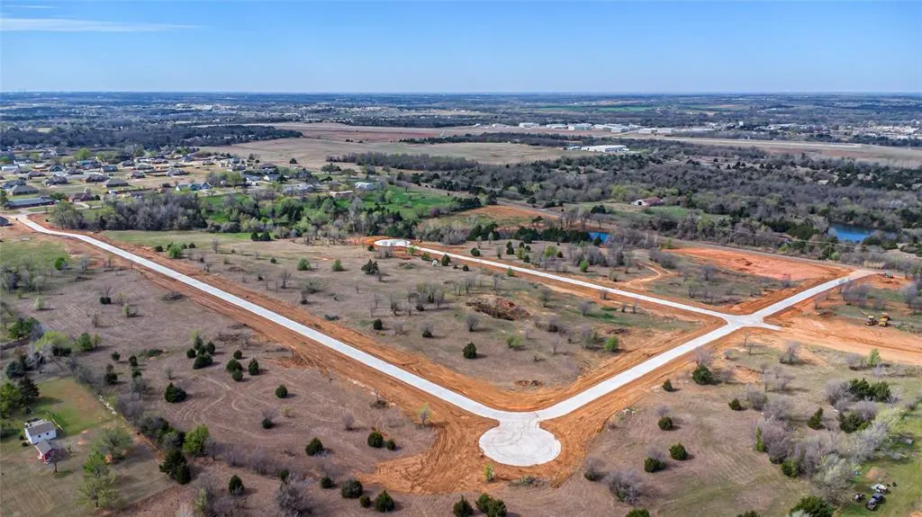 Photo 6 — 1800 Big sky Circle, Guthrie, OK 73044