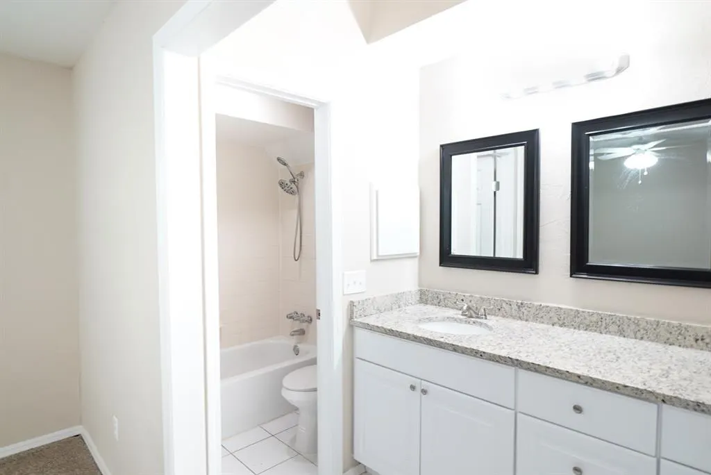 Photo 15 — 305 Cherryvale Road, Edmond, OK 73003