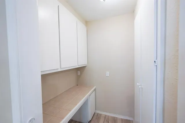 Photo 8 — 305 Cherryvale Road, Edmond, OK 73003