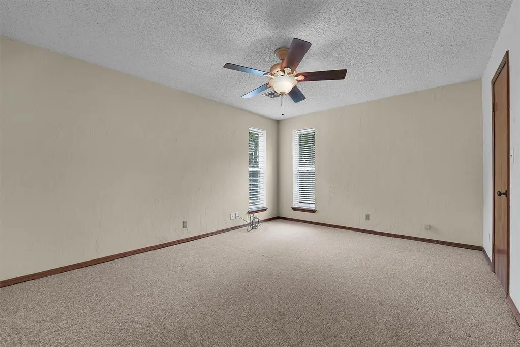 Photo 26 — 909 N Peace Avenue, Elk City, OK 73644
