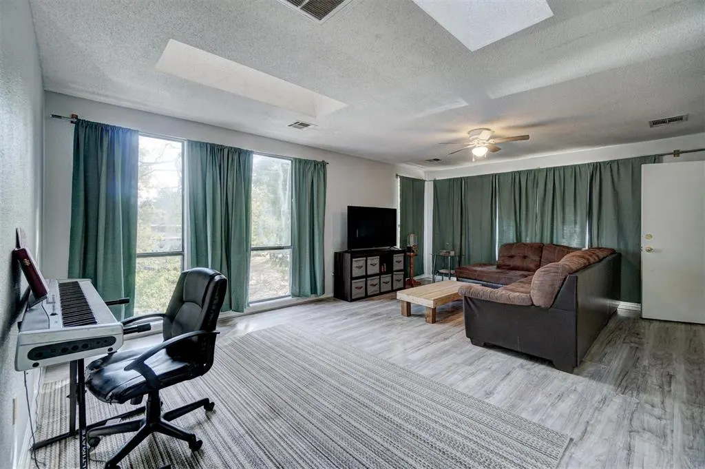 Photo 27 — 1231 N Chisholm Road, Oklahoma City, OK 73127