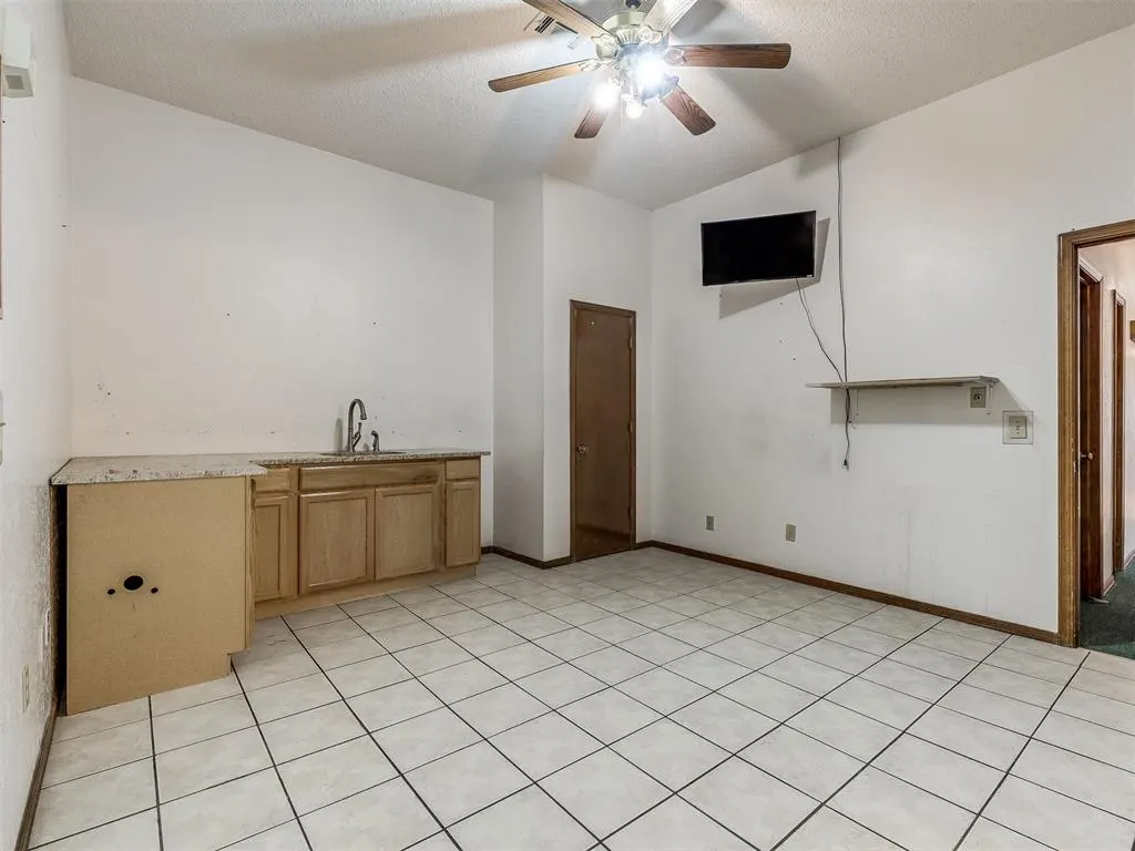 Photo 19 — 1616 NE 36th Street, Oklahoma City, OK 73111