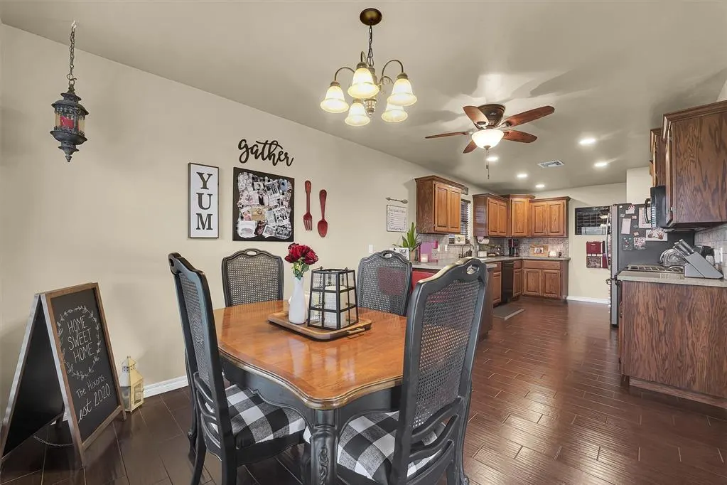 Photo 12 — 107 Chuckwagon Way, Elk City, OK 73644