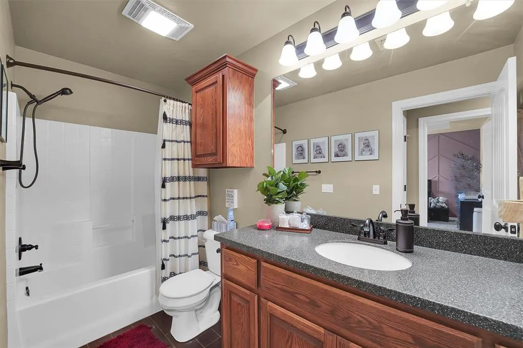 Photo 24 — 107 Chuckwagon Way, Elk City, OK 73644