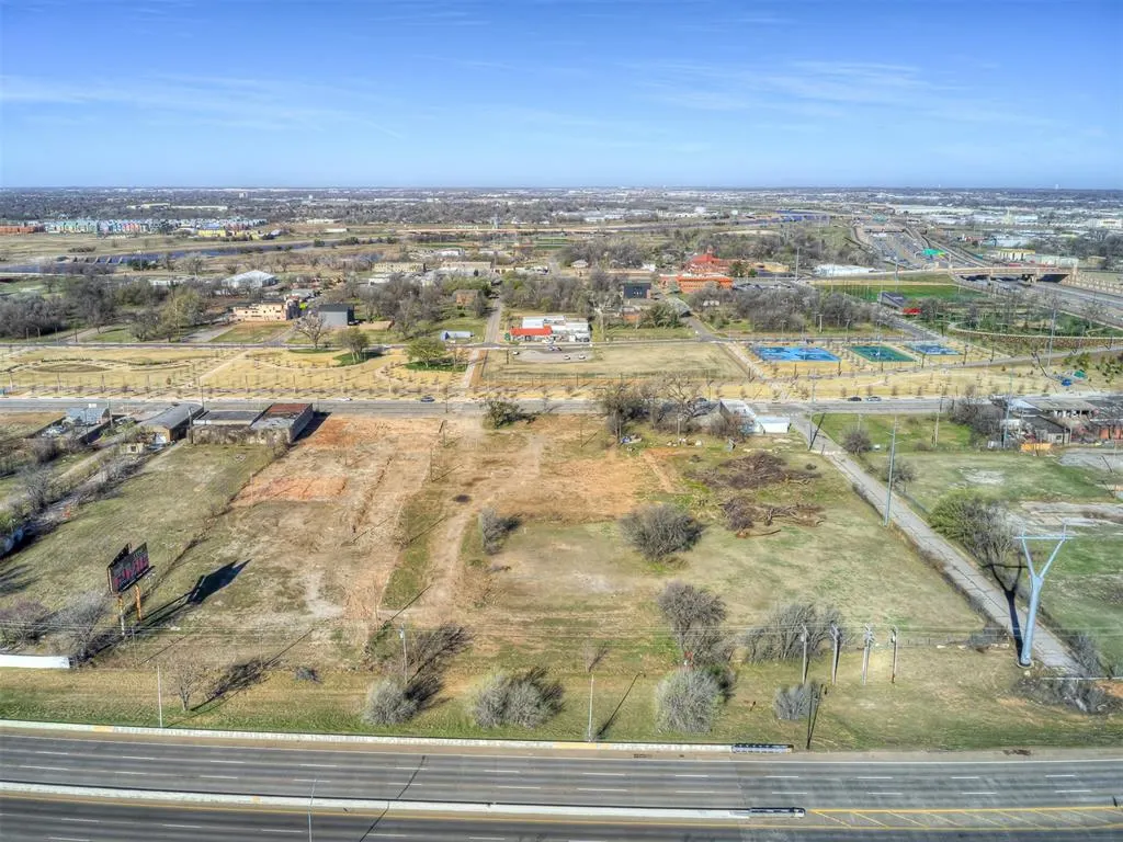 Photo 6 — 1300 S Robinson Avenue, Oklahoma City, OK 73109