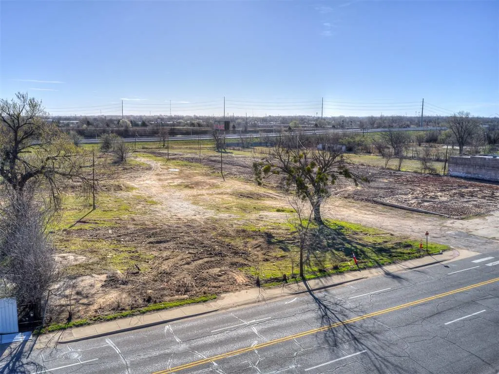 Photo 16 — 1300 S Robinson Avenue, Oklahoma City, OK 73109