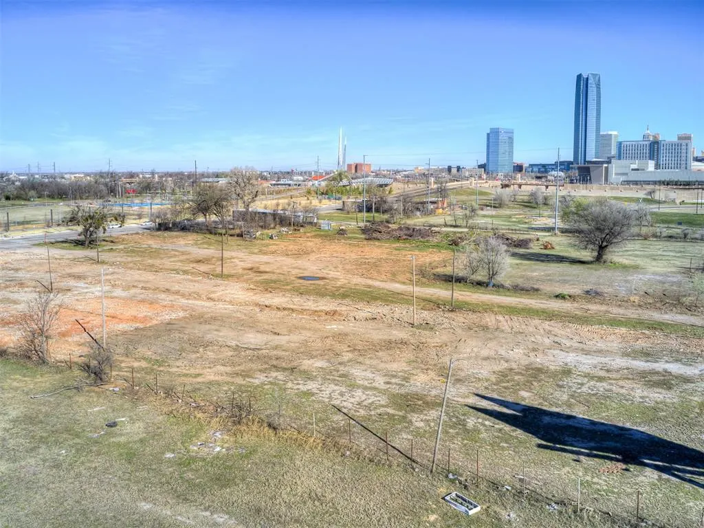 Photo 18 — 1300 S Robinson Avenue, Oklahoma City, OK 73109