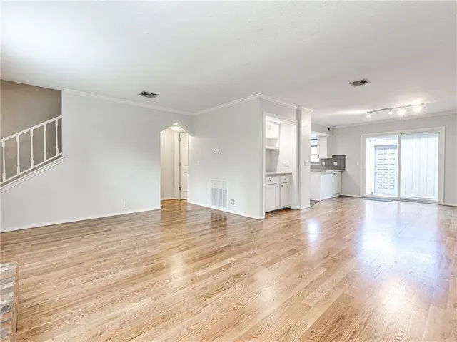 Photo 4 — 6500 N Grand Boulevard 112, Oklahoma City, OK 73116