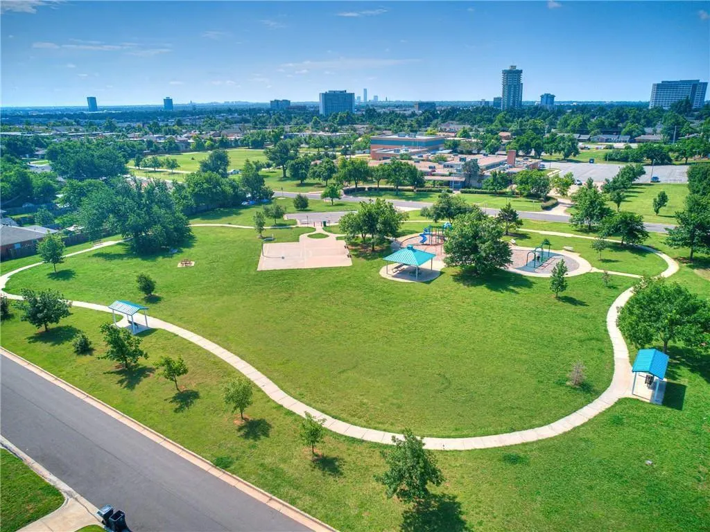 Photo 19 — 6500 N Grand Boulevard 112, Oklahoma City, OK 73116