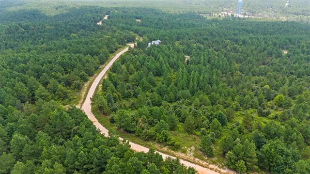 Photo 2 — 368 Kaisley Blue Eye Way, Broken Bow, OK 74728