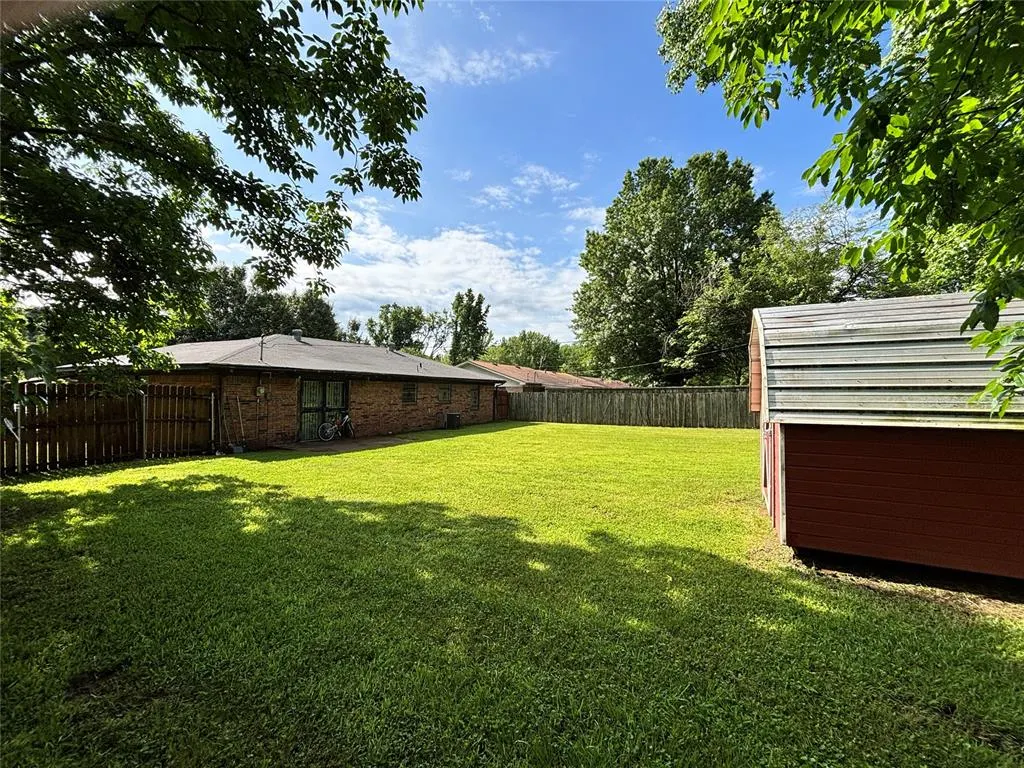 Photo 20 — 1805 Colorado Street, Idabel, OK 74745
