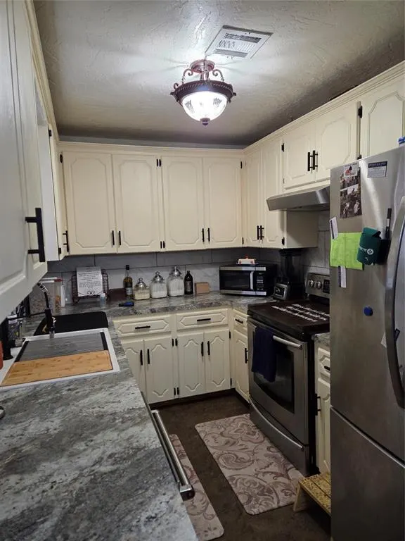 Photo 16 — 1331 Gross Drive, Maysville, OK 73057