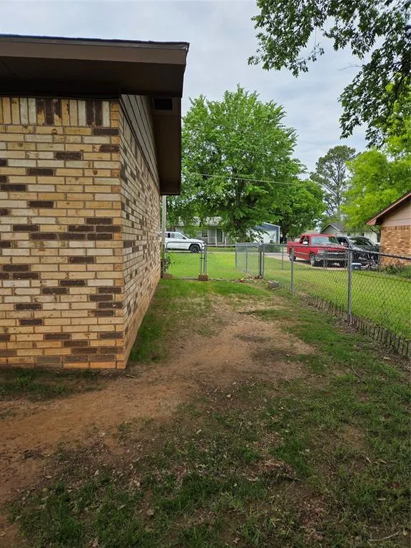 Photo 32 — 1331 Gross Drive, Maysville, OK 73057