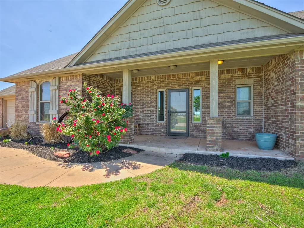 Front exterior — 840493 S Highway 177, Chandler, OK 74834