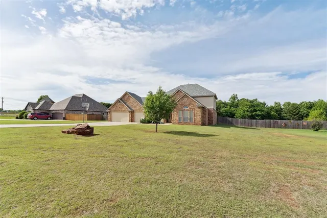 Photo 4 — 3167 Castle Creek Drive, Newcastle, OK 73065