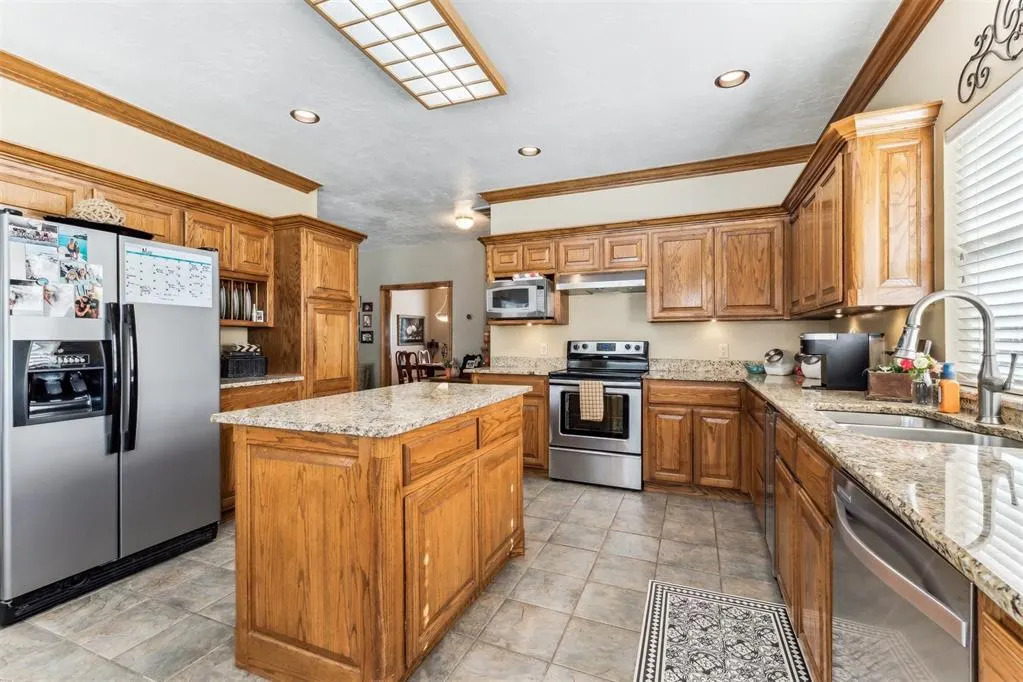 Photo 16 — 3167 Castle Creek Drive, Newcastle, OK 73065