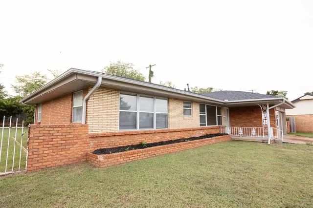 Photo 3 — 3601 N Terry Avenue, Oklahoma City, OK 73111
