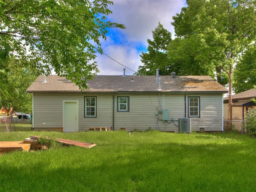 Photo 6 — 2436 SW 53rd Street, Oklahoma City, OK 73119
