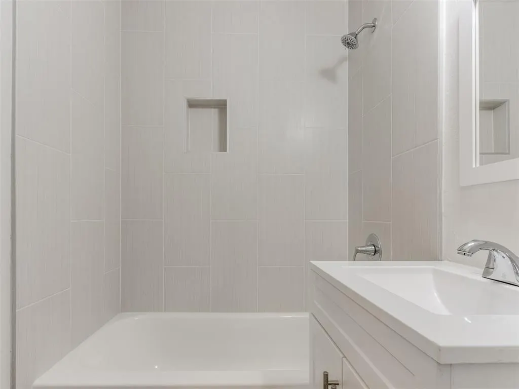Photo 16 — 2436 SW 53rd Street, Oklahoma City, OK 73119