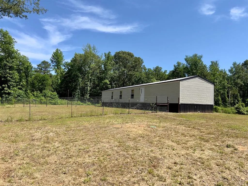 Photo 5 — 559 Poppy Road, Broken Bow, OK 74728