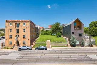 Sold home at 623 NW 5th Street