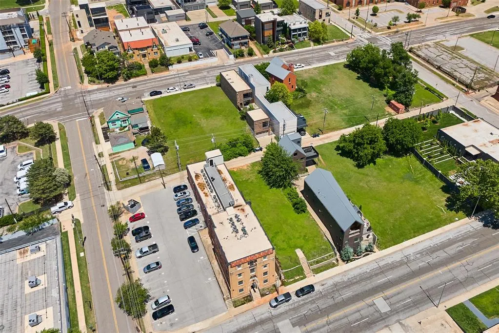 Photo 2 — 623 NW 5th Street, Oklahoma City, OK 73102