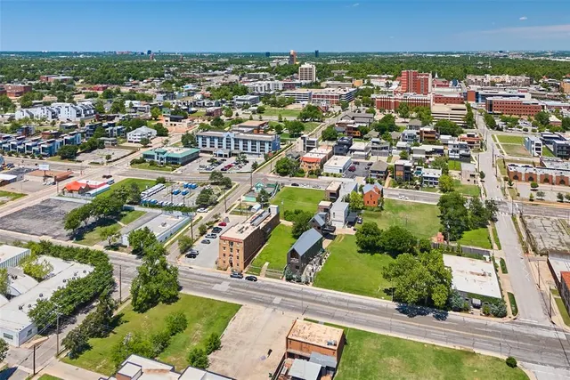 Photo 5 — 623 NW 5th Street, Oklahoma City, OK 73102