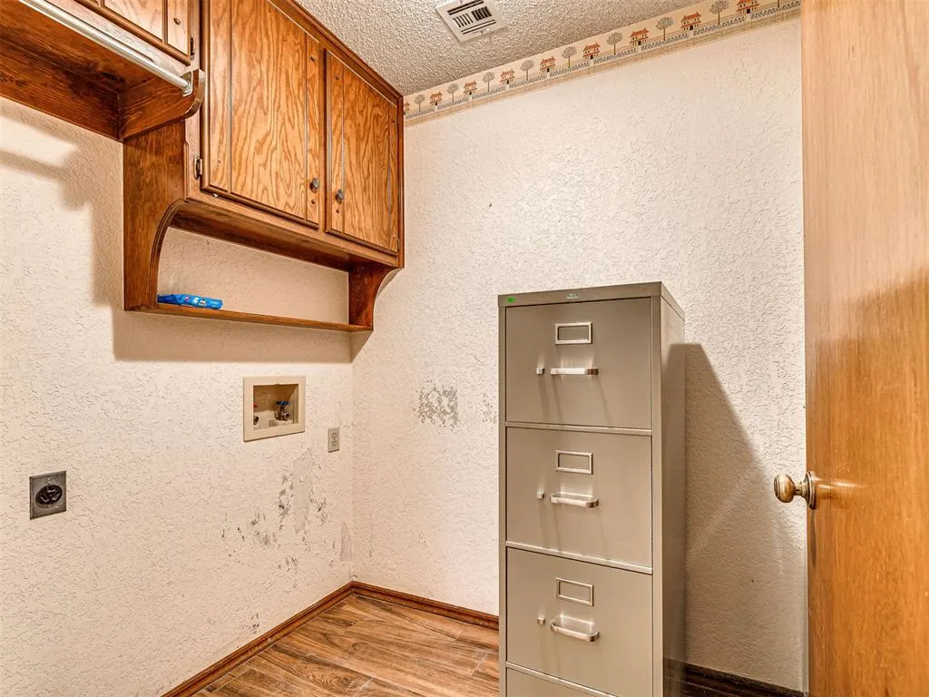 Photo 37 — 5620 Lanceshire Lane, Oklahoma City, OK 73135