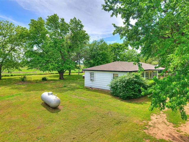 Photo 3 — 16635 US 77 Highway, Wayne, OK 73095